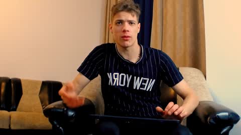 just_alexx12 online show from 02.06.25