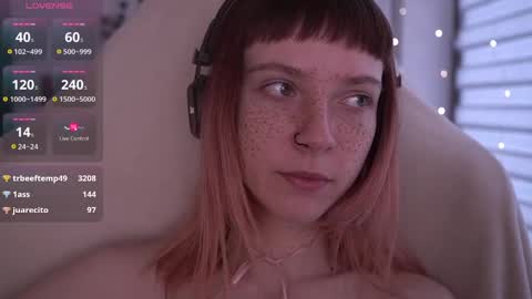 Snapshot of just_busking chatting on 02.12.25 Julia online show from 02.12.25