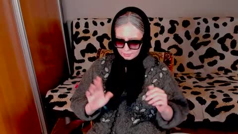 Snapshot of just_fucked chatting on 02.11.25 Nika and Mark online show from 02.11.25