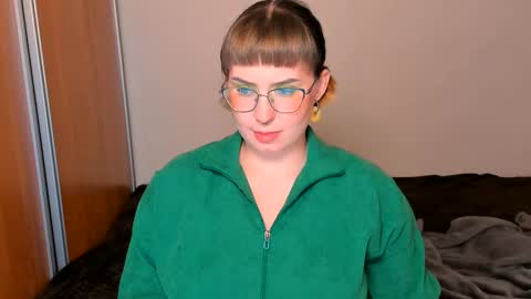 Snapshot of just_fucked chatting on 09.29.25 Nika and Mark online show from 09.29.25