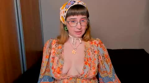 Snapshot of just_fucked chatting on 09.30.25 Nika and Mark online show from 09.30.25