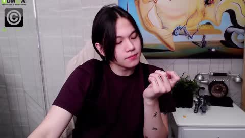 just_gay_ online show from 01.31.25