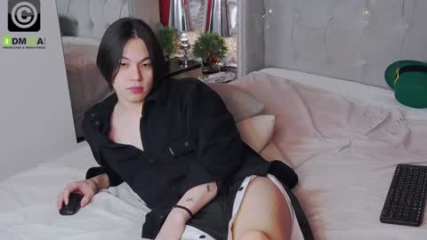 just_gay_ online show from 02.04.25