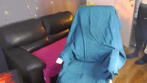 just_gay_ online show from 02.17.25