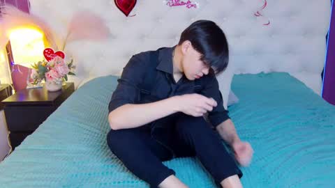 just_gay_ online show from 02.19.25