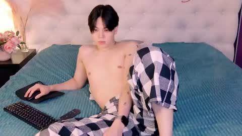 just_gay_ online show from 03.01.25