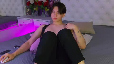 just_gay_ online show from 03.09.25