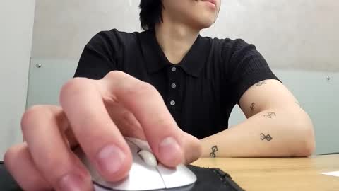 just_gay_ online show from 10.31.25