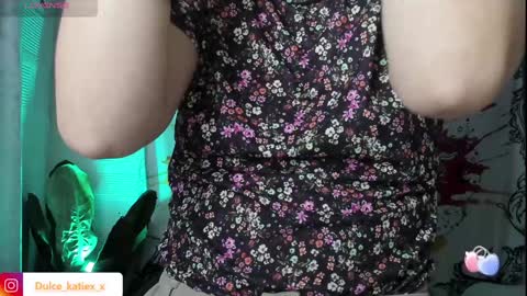 Snapshot of just_katiex chatting on 01.31.25 Sofia online show from 01.31.25