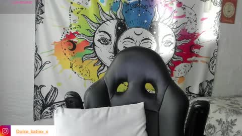 Snapshot of just_katiex chatting on 02.28.25 Sofia online show from 02.28.25