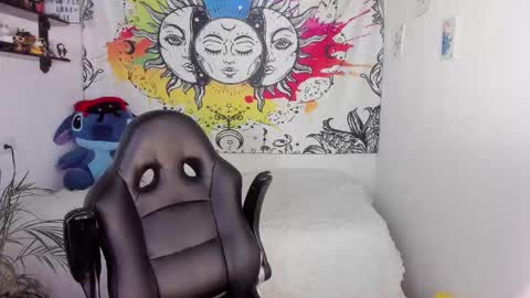 Snapshot of just_katiex chatting on 01.07.26 Sofia online show from 01.07.26