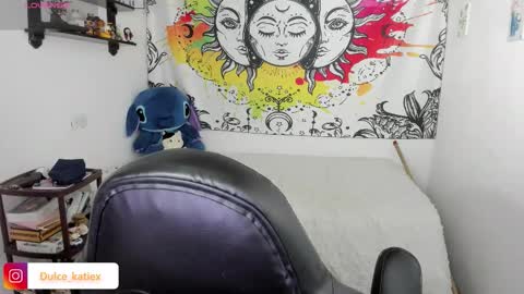 Snapshot of just_katiex chatting on 02.14.26 Sofia online show from 02.14.26