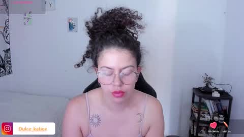 Snapshot of just_katiex chatting on 02.17.26 Sofia online show from 02.17.26