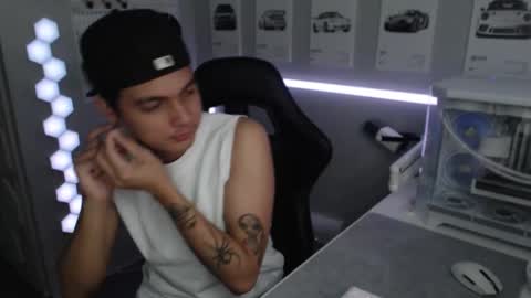 Snapshot of justagamerxxx chatting on 11.20.25 Rhys online show from 11.20.25