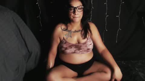 Layla online show from 03.26.26