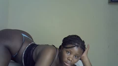 Snapshot of justforyou2030 chatting on 11.06.25 justforyou2030 online show from 11.06.25