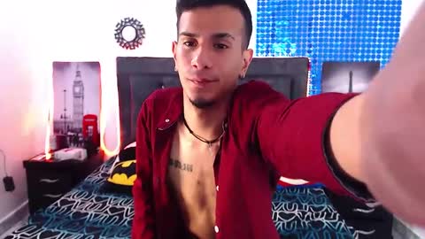 Snapshot of justin_melendez chatting on 12.29.24 JUSTIN online show from 12.29.24