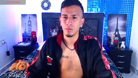Snapshot of justin_melendez chatting on 01.03.25 JUSTIN online show from 01.03.25