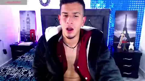 Snapshot of justin_melendez chatting on 01.06.25 JUSTIN online show from 01.06.25