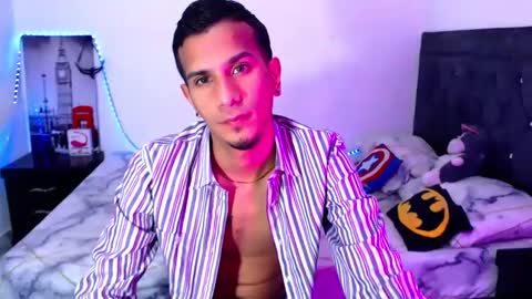 Snapshot of justin_melendez chatting on 10.01.25 JUSTIN online show from 10.01.25