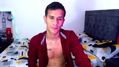 Snapshot of justin_melendez chatting on 10.06.25 JUSTIN online show from 10.06.25