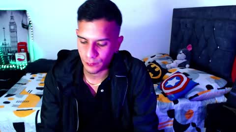 Snapshot of justin_melendez chatting on 10.11.25 JUSTIN online show from 10.11.25