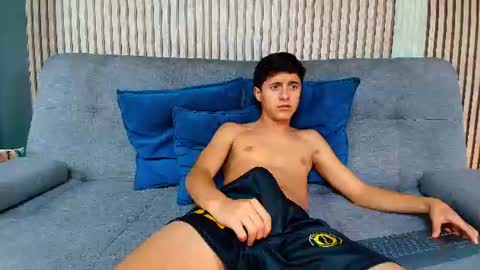 Snapshot of justin_ortiz chatting on 06.12.26 Justin Ortiz online show from 06.12.26