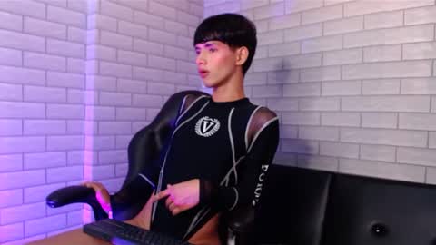 Snapshot of justin_spencer chatting on 03.07.25 Justin online show from 03.07.25