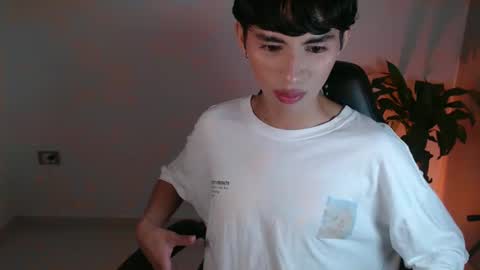 Snapshot of justin_spencer chatting on 11.19.25 Justin online show from 11.19.25