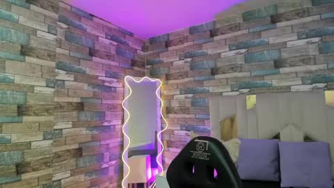  justin  online show from 04.17.26