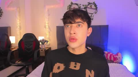 Snapshot of justinbe_ chatting on 02.03.26 Justin online show from 02.03.26