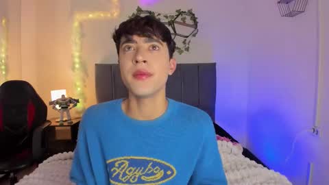 Snapshot of justinbe_ chatting on 02.06.26 Justin online show from 02.06.26