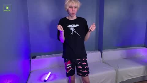 justTEEN online show from 04.10.26