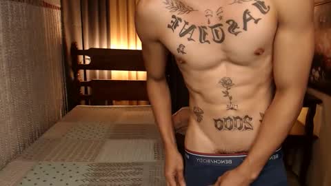 justine_hunk online show from 12.28.24