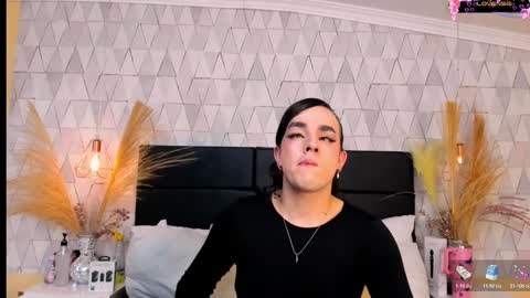 Snapshot of justineperry chatting on 02.19.26 Justine online show from 02.19.26