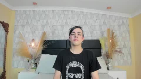 Snapshot of justineperry chatting on 02.23.26 Justine online show from 02.23.26