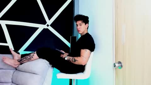 justinfuller_31 online show from 10.19.25