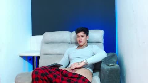 justinfuller_31 online show from 04.10.26