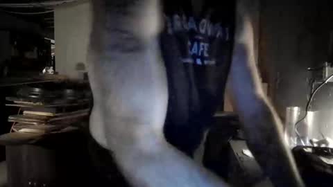 justinmoore1987 online show from 12.18.25