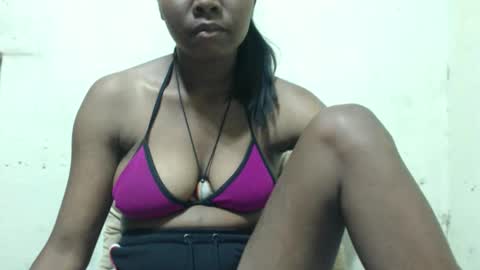 Snapshot of justlhot chatting on 11.08.25 Justlhot online show from 11.08.25