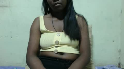 Snapshot of justlhot chatting on 11.10.25 Justlhot online show from 11.10.25