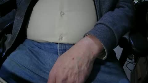 Snapshot of justme39057 chatting on 10.29.25 Justme39057 online show from 10.29.25