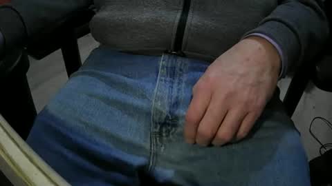 Snapshot of justme39057 chatting on 11.10.25 Justme39057 online show from 11.10.25