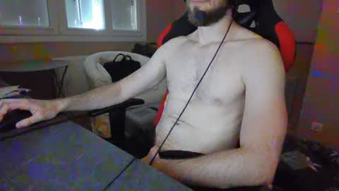 Snapshot of justyourfrenchdude chatting on 07.04.26 justyourfrenchdude online show from 07.04.26
