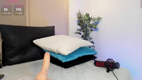 Snapshot of jvenuss chatting on 02.19.25 ees 3 online show from 02.19.25