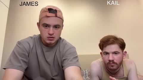 Snapshot of k_vs_j chatting on 10.06.25 k_vs_j online show from 10.06.25