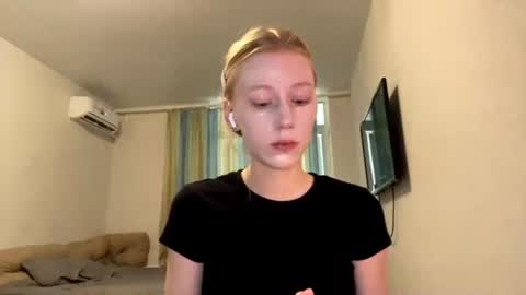 Snapshot of kacicasal chatting on 07.16.26 Mia 1st day here online show from 07.16.26
