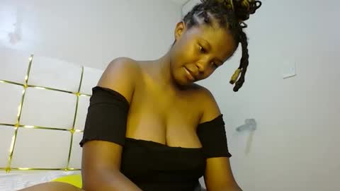 Snapshot of kadime001 chatting on 02.09.25 kadime online show from 02.09.25