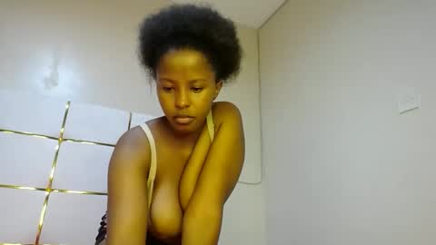 Snapshot of kadime001 chatting on 02.28.25 kadime online show from 02.28.25