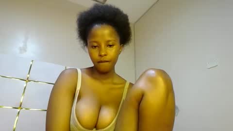 Snapshot of kadime001 chatting on 03.01.25 kadime online show from 03.01.25